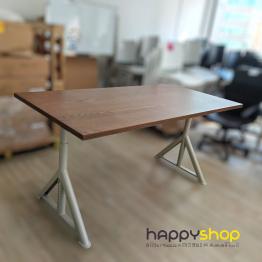 IDÅSEN Working Table with Manually Adjustable Height